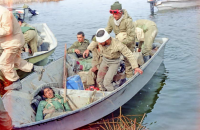 حمل مجروح با قایق